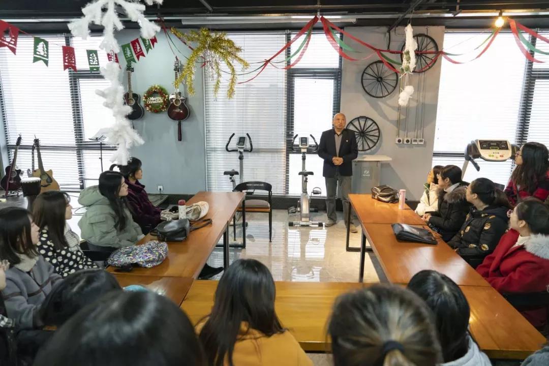 c5c43e2c5618486e8133547b86e80d29.jpg c5c43e2c5618486e8133547b86e80d29.jpg