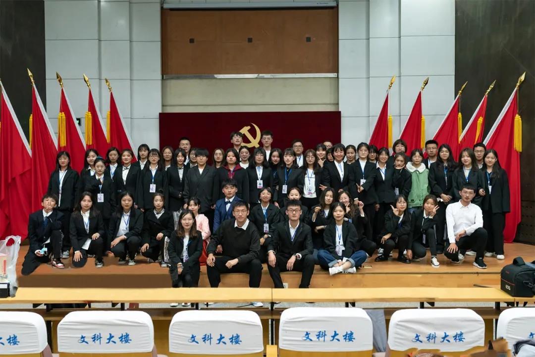 9fb85eef1eea4e2e87af1bbcad752f6e.jpg 9fb85eef1eea4e2e87af1bbcad752f6e.jpg